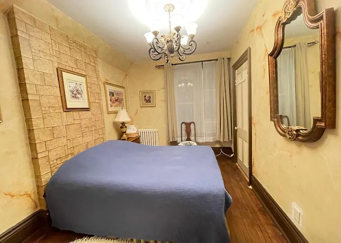 The Red Star Room C
